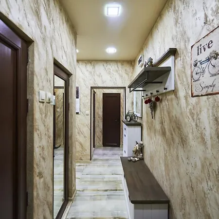 Alpremira Варна